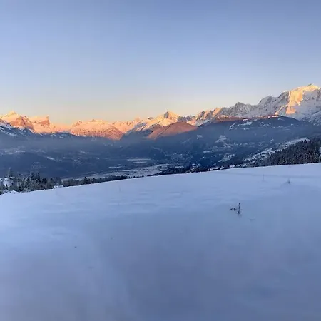 Alpesi faház Vue Mont-blanc Imprenable Combloux